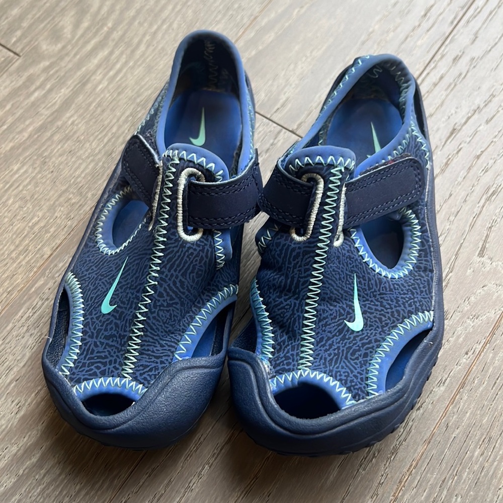 Nike sandals